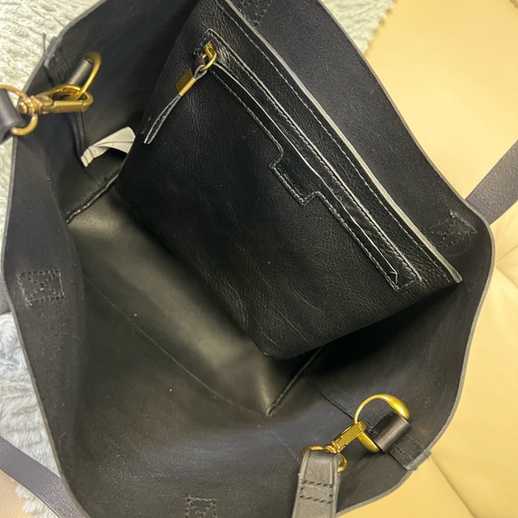 EUC Madewell Black Leather Medium Transport Tote - Picture 4 of 13